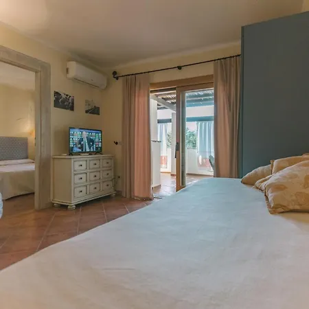Aparthotel Lentischio 12 *